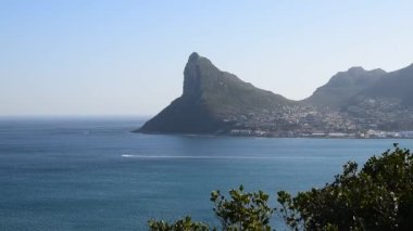 Hız Teknesi, Cape Town yakınlarında Deniz Hızında Yarışıyor