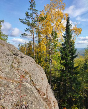 Mavi Dağ 'dan küçük bir Rus köyüne güzel bir manzara