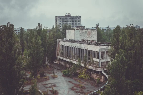 Pripyat, una ciudad fantasma, las consecuencias de un desastre, cómo es una ciudad sin gente ahora, Ucrania, Chernobyl —  Fotos de Stock