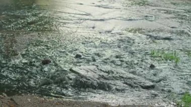 Kuyudan akan su. Su tedarik sisteminde büyük bir buluş. Kanalizasyon. Prores 422, bmpc4k