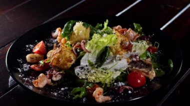 karidesli ahtapot salatası.