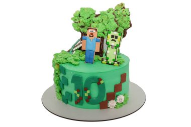 Kutlama için 8 Kasım 2025 'te Poltava Ukrayna' da yapılmış Minecraft temalı doğum günü pastası