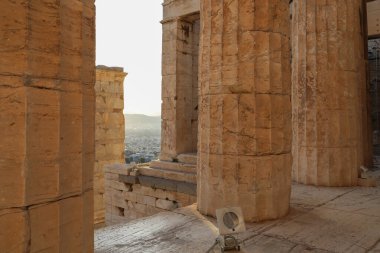 Atina Şehri 'ne Bakış Antik Akropolis Taş Sütunları 15 Temmuz 2024