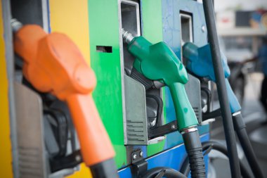 Kafa tesis yakıt ikmali araç yakıt