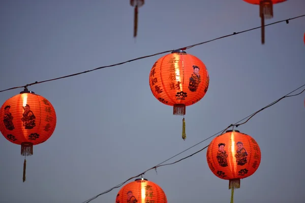 Linternas chinas decoradas hermosas en chino . —  Fotos de Stock