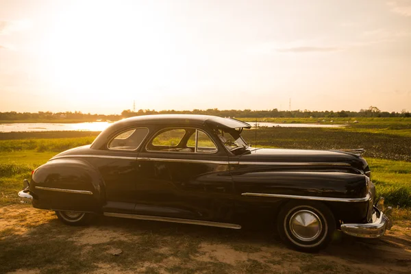 Nakhon Ratchasima, THAILAND - 13 GIUGNO: Desoto auto d'epoca retrò — Foto Stock