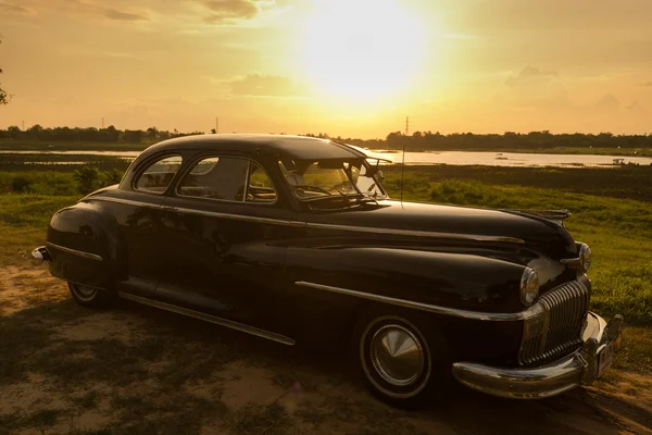 Nakhon Ratchasima, THAILAND - 13 GIUGNO: Desoto auto d'epoca retrò — Foto Stock