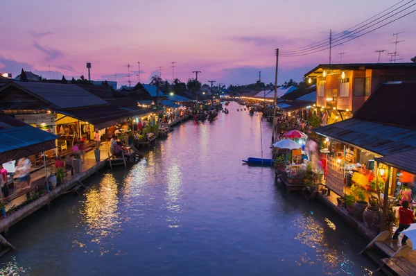 gece hayatı kayan marke