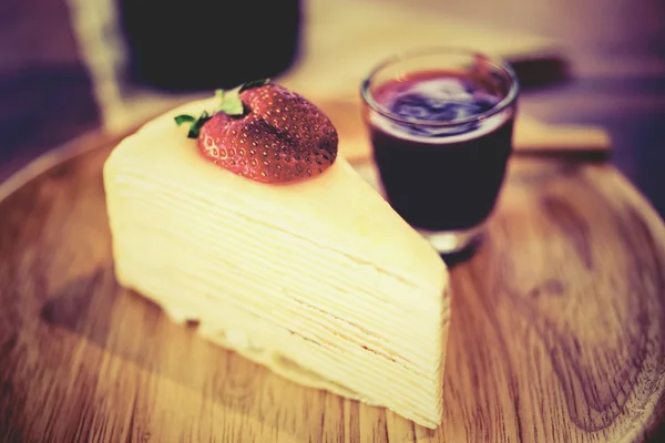 크레페 딸기 케이크가 게. — 스톡 사진