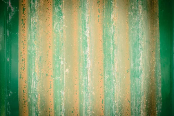 Зеленые гофрированные железные листы — стоковое фото