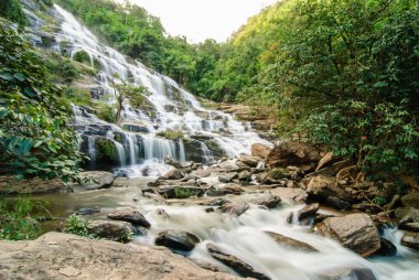 şelale Tayland'da güzel