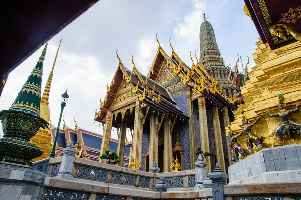 Wat Phra Kaew i Bangkok smuk i Thailand . - Stock-foto