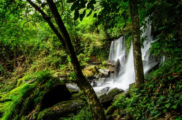 Wasserfall in Thailand — Stockfoto
