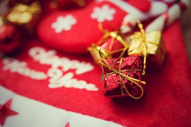 Noel ağaçları ve diğer süslemeleri Noel çorap süslemeleri.