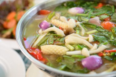 mantar baharatlı çorba, Tayland gıda