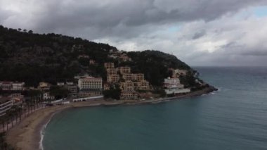 Soller limanında bulutlu bir gün, Palma de Mallorca