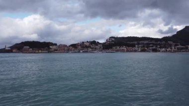 Soller limanında bulutlu bir gün, Palma de Mallorca