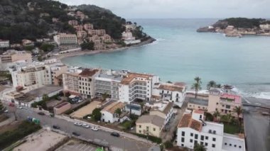 Soller limanında bulutlu bir gün, Palma de Mallorca