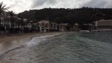 Soller limanında bulutlu bir gün, Palma de Mallorca