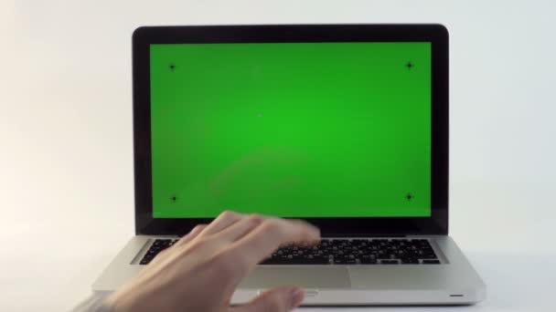 Laptop with a Green Screen — Stock Video