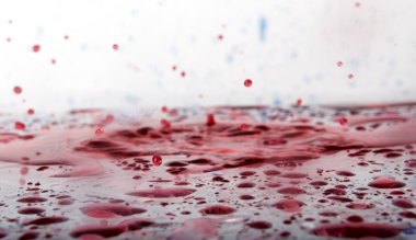 damla suya düşüyor