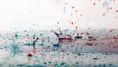 damla suya düşüyor