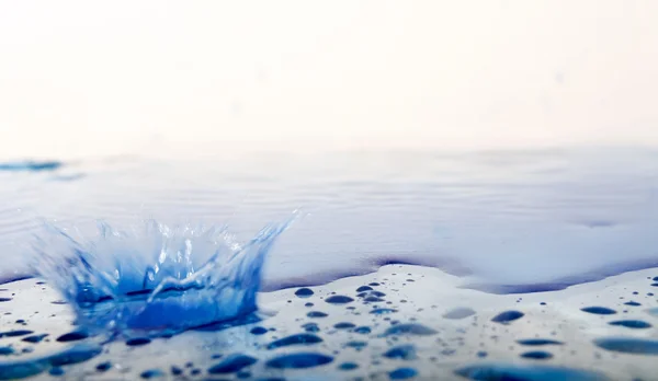 Caídas en el agua — Foto de Stock