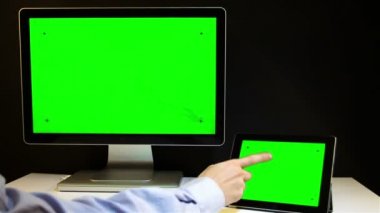 Tablet Pc ve göstermek yeşil bir ekran ile