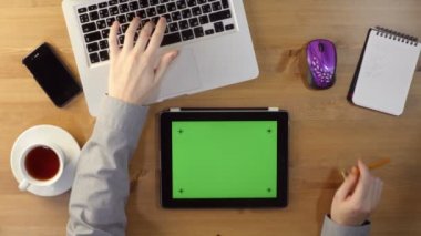 Yeşil bir ekran masaüstü, dizüstü ve Tablet Pc kullanarak