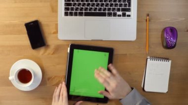 Yeşil bir ekran masaüstü, dizüstü ve Tablet Pc kullanarak