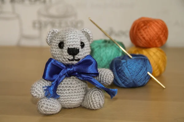 Urso amoroso de crochê — Fotografia de Stock