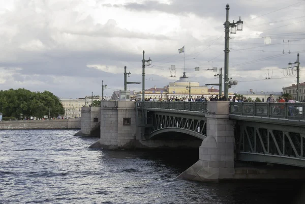 Vista da ponte do palácio — Fotografia de Stock