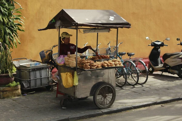 越南海安市的越南快餐 — 图库照片