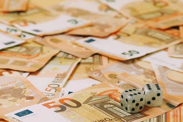 Two Dice Score Background Euro Banknotes — Stock Photo, Image
