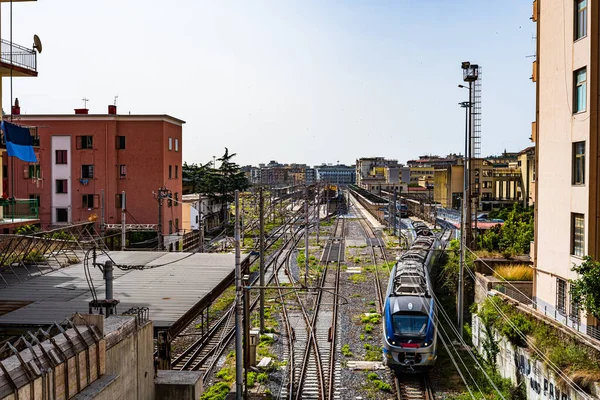Vista Estación Salerno Italia Tren Las Vías —  Fotos de Stock