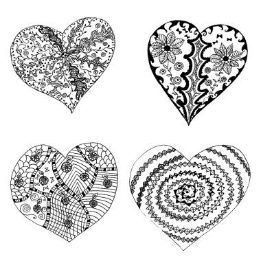 Kabile tarzında el çizilmiş kalpler seti. 