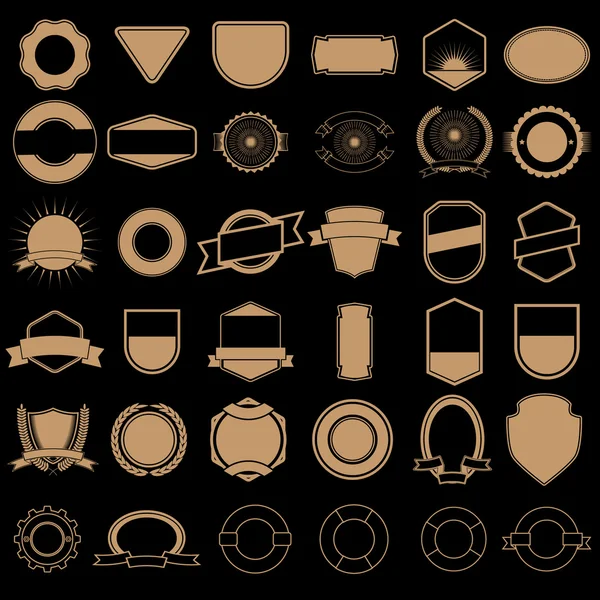 Conjunto de etiquetas y plantillas de insignias en estilo dorado . — Archivo Imágenes Vectoriales