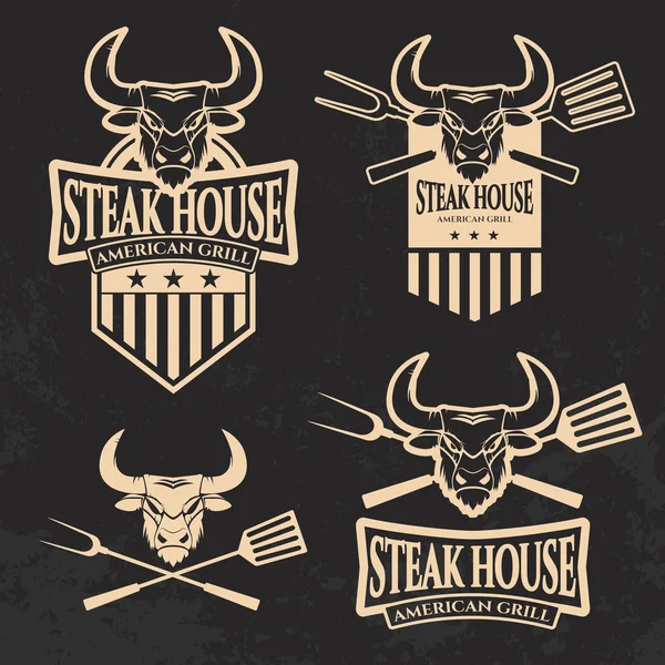 Set di modelli di emblemi di steak house . — Vettoriale Stock