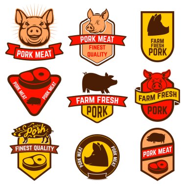 Domuz eti, kasap dükkanı etiketleri.