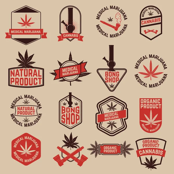 Conjunto de etiquetas de cannabis. Marihuana medicinal, tienda de pipas. Diseño ele — Vector de stock