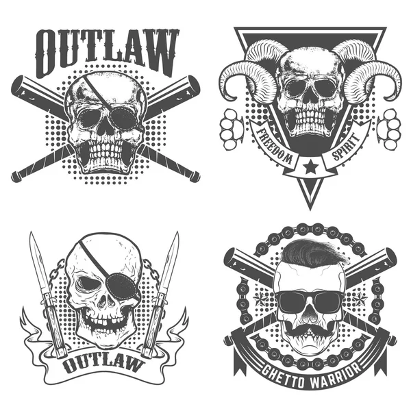 Conjunto de plantillas de emblemas gangsta. Cráneo con dos cuchillos cruzados — Archivo Imágenes Vectoriales