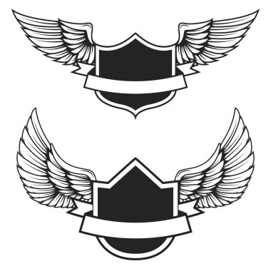 Kanatlı boş amblemlerin seti. Logo, etiket, rozet ve imza için tasarım ögeleri.