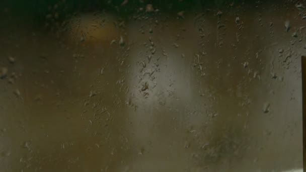 Pencere Camına Yağmur Yağıyor — Stok video