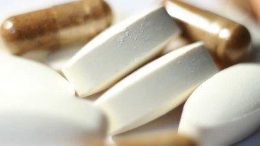 Döndürme hapları. Tabletleri kapatın. Eczane.