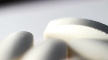 Döndürme hapları. Tabletleri kapatın. Eczane.