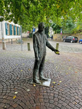 Şehir caddesindeki anıt, Osnabruck, Almanya 07.10.2025