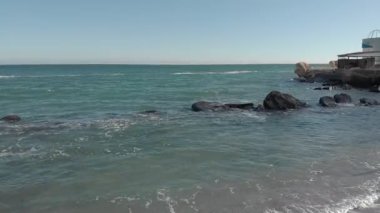 Sonbaharda deniz sahili. Hava görünümü