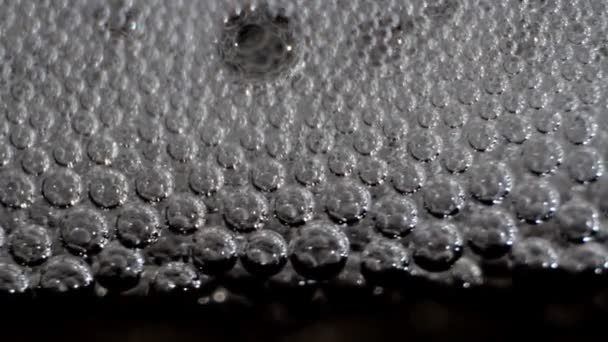 Пузыри в пивной пене 1 — стоковое видео