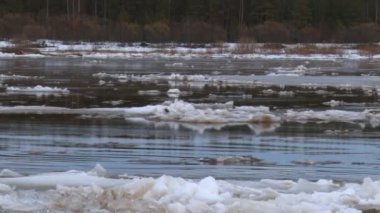 Buz drift ve ara Nehri üzerinde