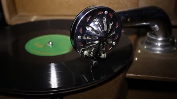 Gramophone Disc Rotates — Stock Video